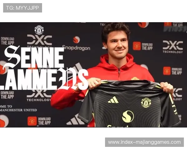 曼联门将拉门斯神勇发挥力保球门零封赢得球迷一致盛赞