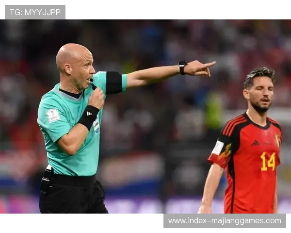 裁判泰勒执法曼市德比，判罚尺度受关注