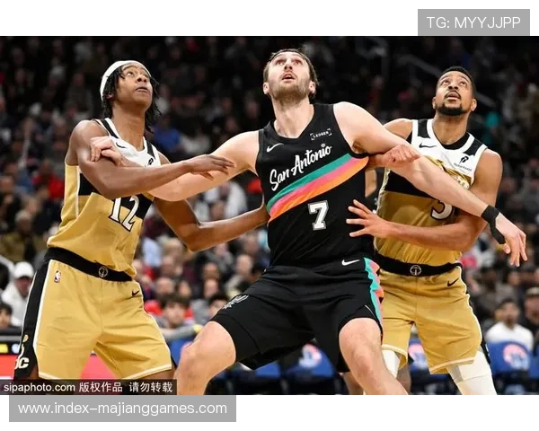 森林狼背靠背作战，马刺文班亚马出场时间受限仍具威胁