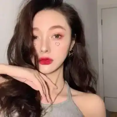 伏梨航